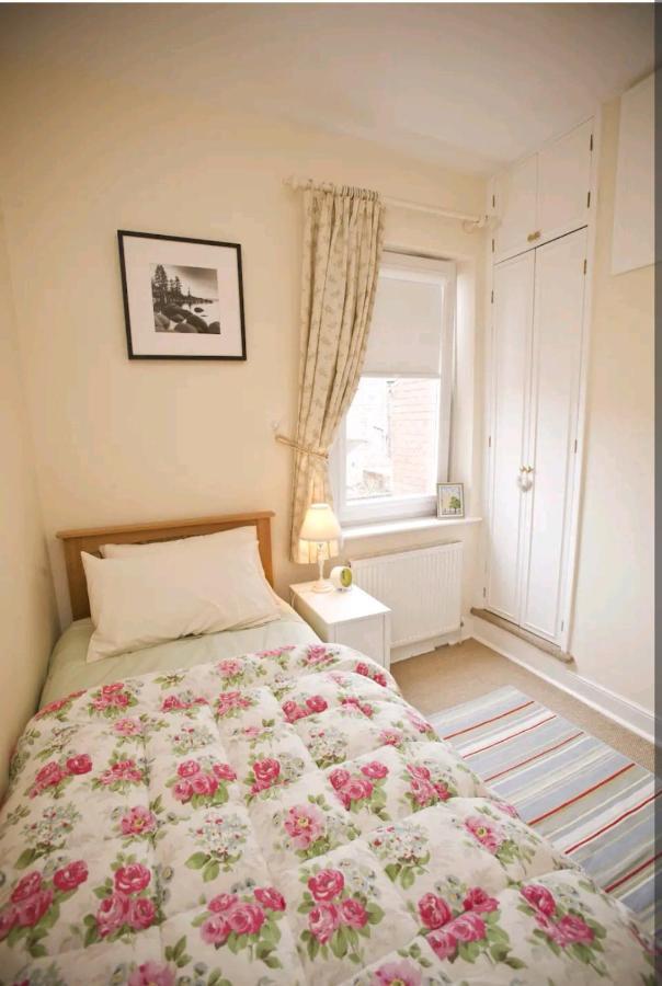 Cosy Little Home Just Outside York City Walls Exterior photo
